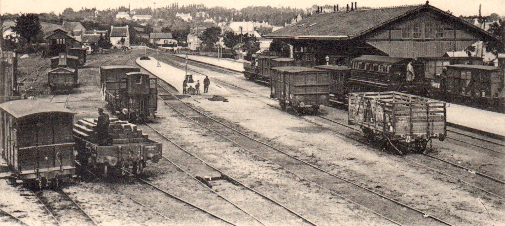 Courrier-Convoyeur Mamers au Mans Type II 1905